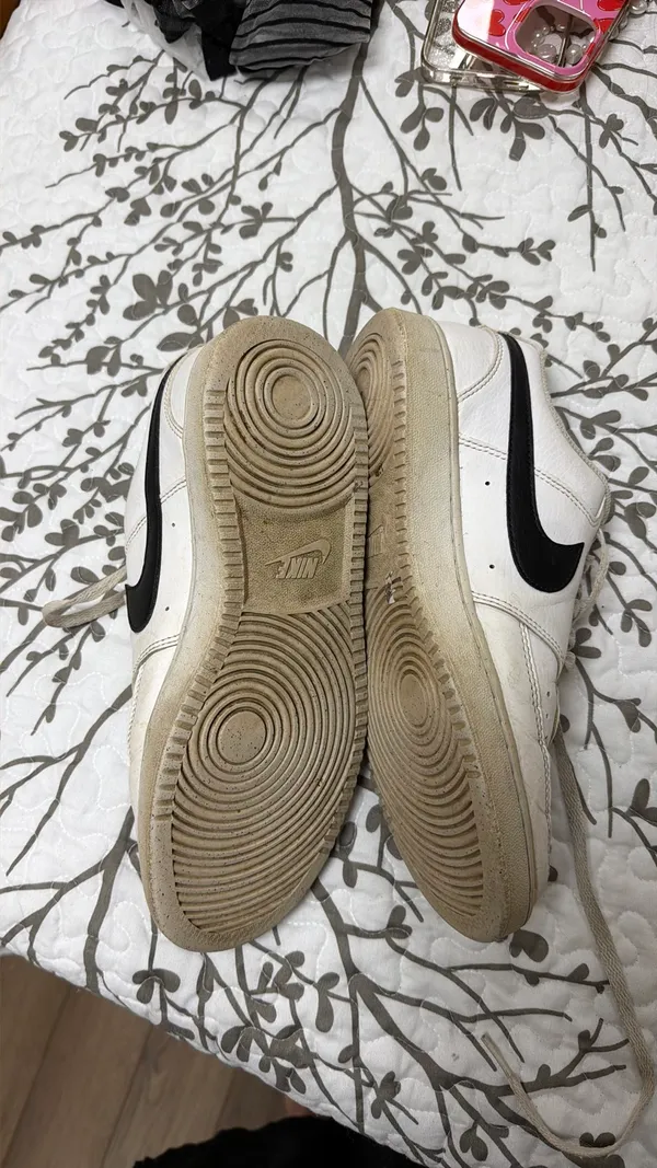 Nike Shoes - Image 3
