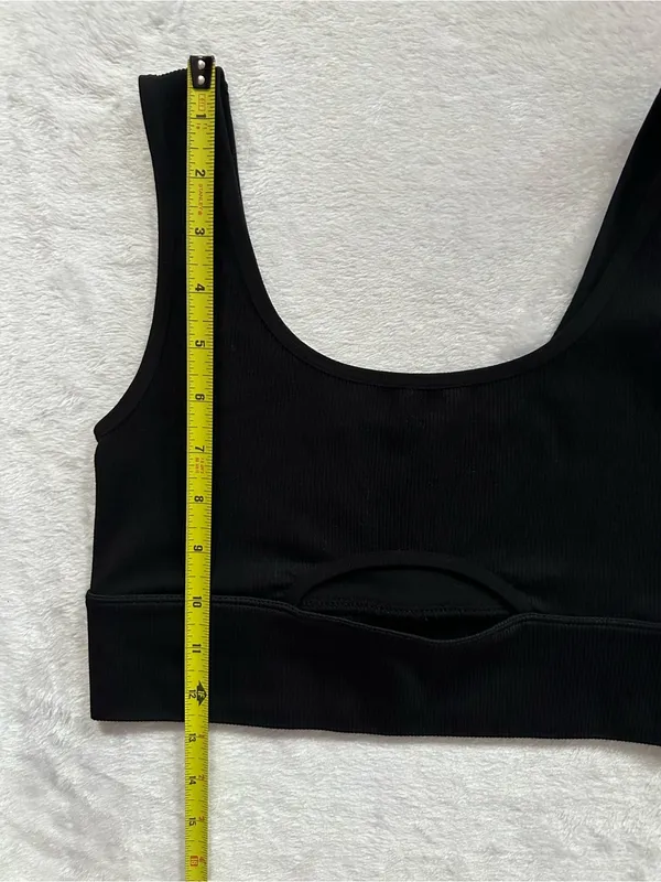 Better Be Ribbed Cut Out Sports Bra Black Size M/L Sporty Activewear Athletic - Image 2