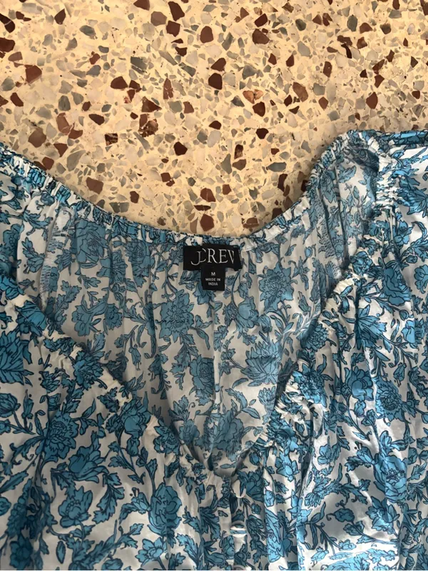 J.Crew Smocked Waist V-Neck Midi Dress in the Blue Blooms medium - Image 6