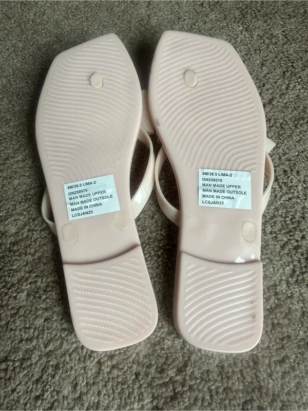 BCBG Ballet Pink Flip Flop Sandals 8 - Image 2