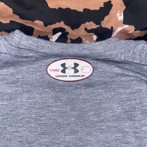 UMD Under Armour Gray T-Shirt with Red Terps Logo University of Maryland - Image 4