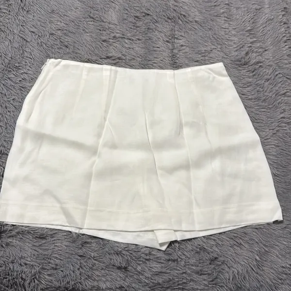 Express Editor Super High Waisted Linen Blend Mini Skort - Image 4