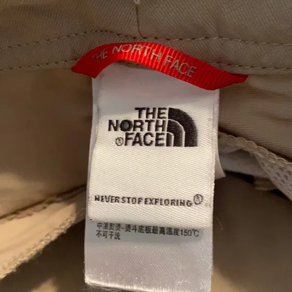 The North Face women's. Convertible Pants Beige Cargo Shorts Hiking Outdoor - Image 5