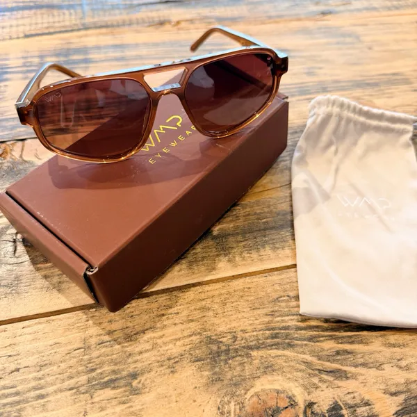WMP Eyewear Brooklyn Oversized Aviator Sunglasses Brown - Image 3