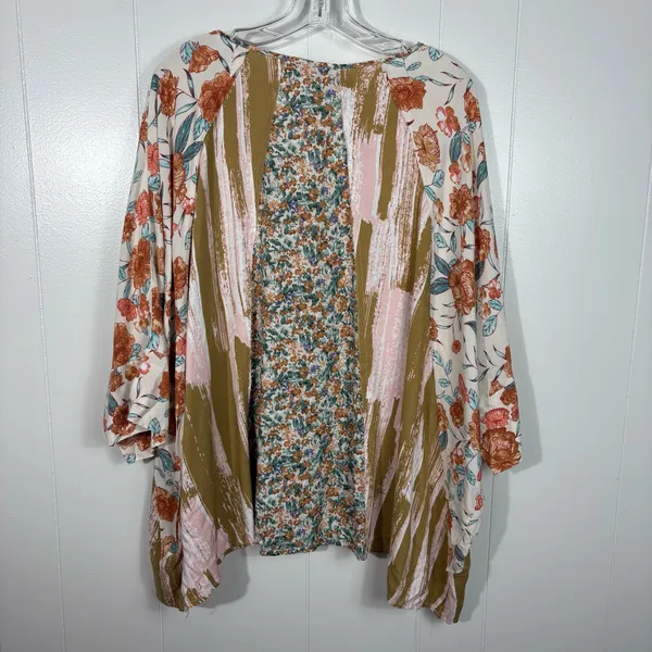 GigiO Patchwork Oversized Floral Raw Hem Poncho Blouse Top Large L Art Deco - Image 6