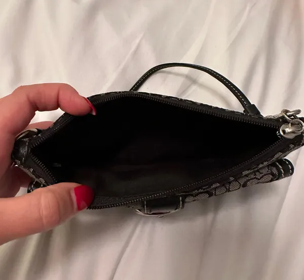 Coach Wristlet - Image 5