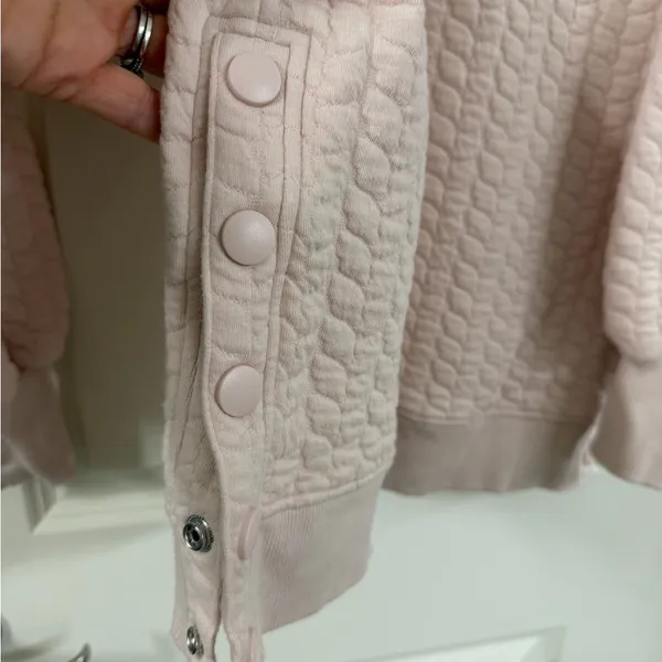 Anthropologie’s Grey State Long Sleeve Quilted Teddy Light Pink Crew Neck - Image 7