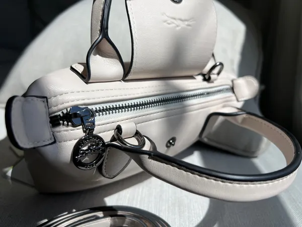 Longchamp Le Pliage small White leather bag - Image 3