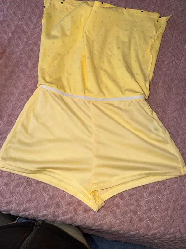 Cider Yellow Polka-Dot Low-Rise Side Slit Mini Skirt - Image 5