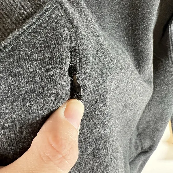 Lululemon Hoodie Womens Size‎ 8 Grey Heavy Sweater Pullover Pockets Performance - Image 4