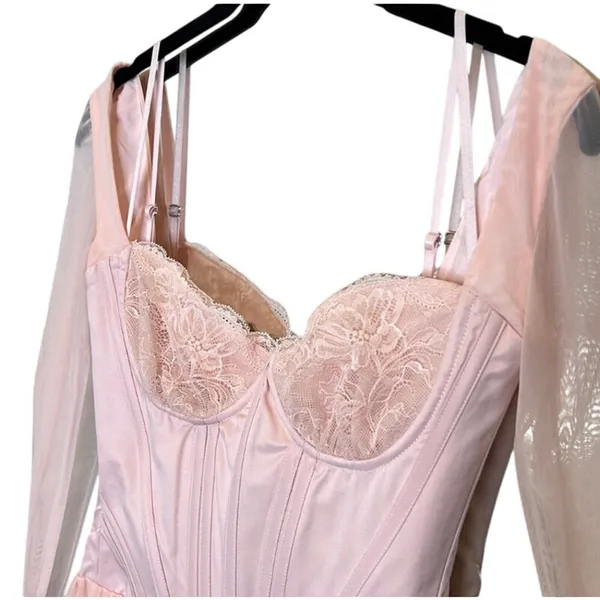 House of CB NWT Vivi pink mini dress Size Small - Image 5