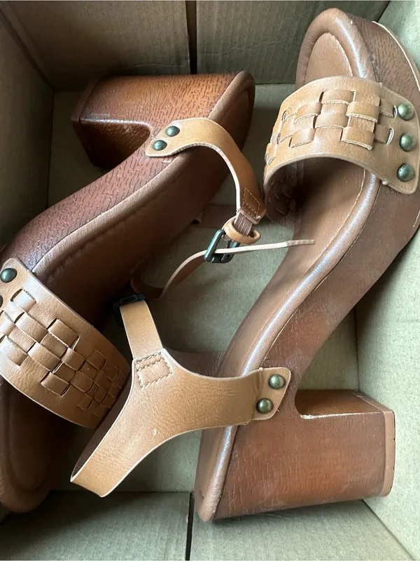 Dunes Sealy Sandals in Caramel 8 - Image 8