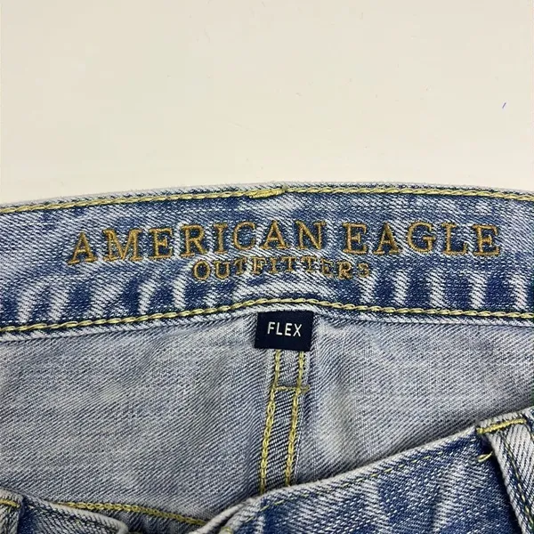 American Eagle Light Wash Distressed Faded Flex Skinny Jean Shorts- Size 34 - Image 10