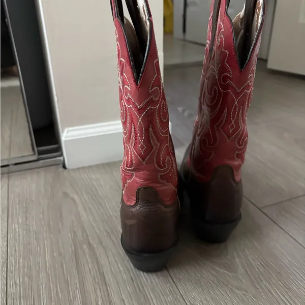 Ariat Red and Brown Cowboy Boots - Image 4
