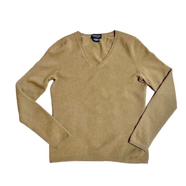 Sutton Studio Cashmere Classic Tan V-neck Sweater Sz M 100% Cashmere - Image 8