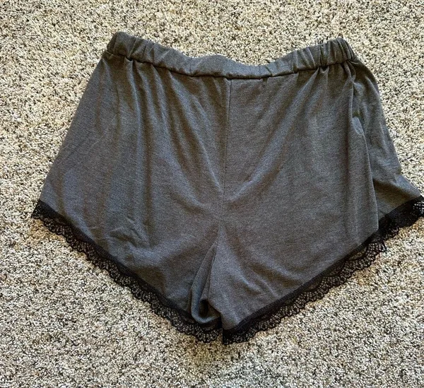 Women’s sleep shorts Size XL - Image 2
