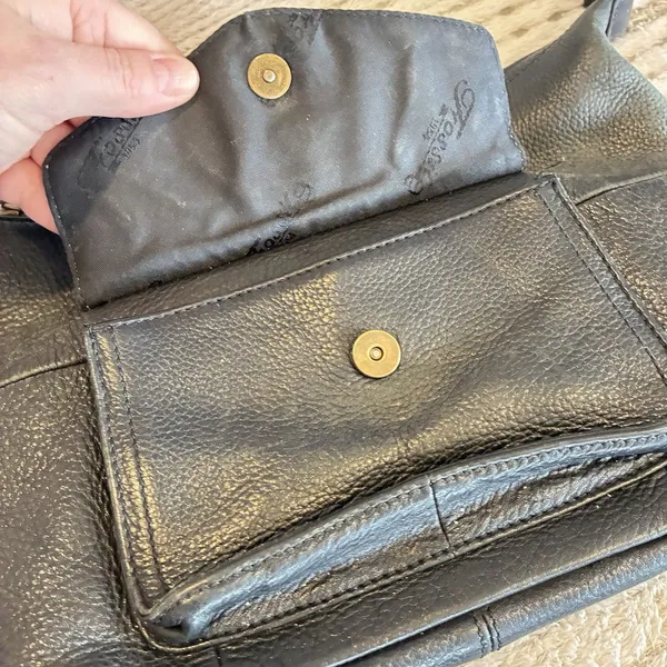 Pebbled Black Leather Fossil Shoulder Bag Great Condition Lovely And Soft - Image 5
