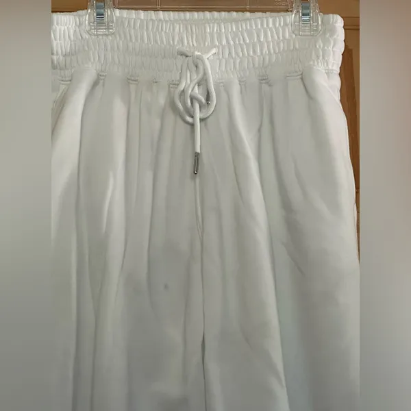 Abercrombie & Fitch drawstring high rise sweatpants white size Small - Image 7