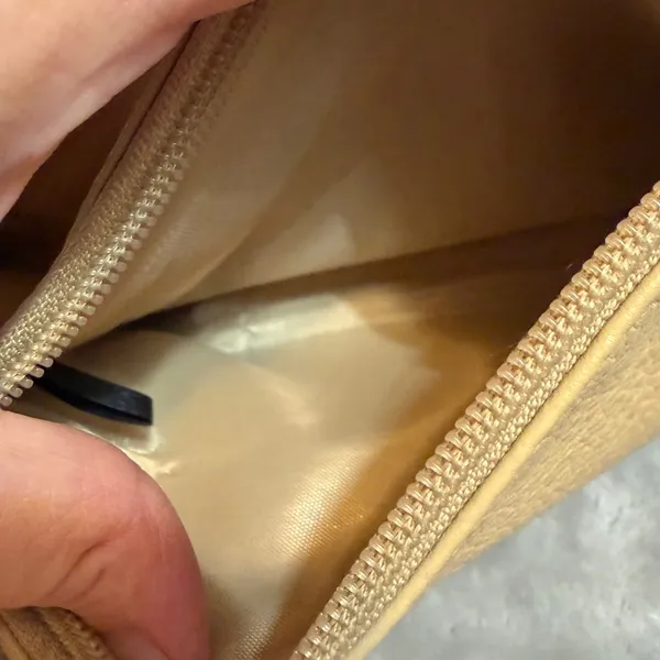 Stone Mountain‎ Tan Leather Wristlet Clutch Bag Pebble Grain Cream Beige Zipper - Image 4