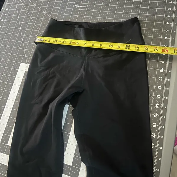 Nike Classic Black Leggings - Image 4