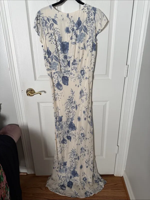 Reformation Cream Maxi Dress with Blue Floral Print Nayeli size 8 - Image 4