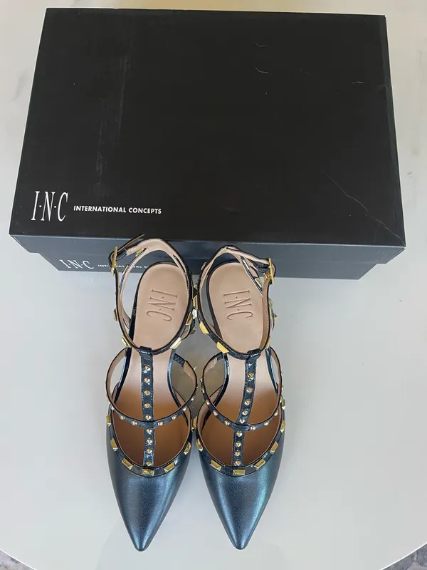 NWT INC Womens Black Padded Studded Carma Pointed Toe Kitten Pumps Shoes 6.5M - Image 2