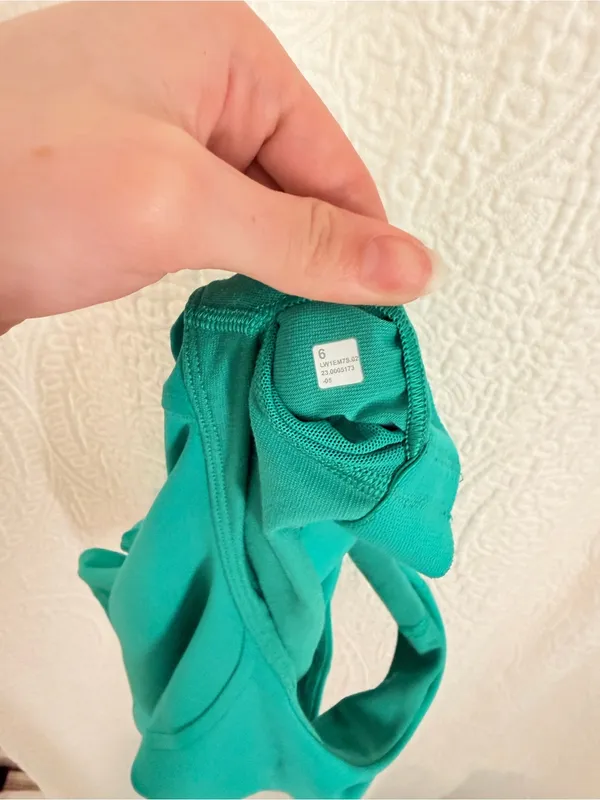 lululemon athletica Teal Crop Tank - Image 4