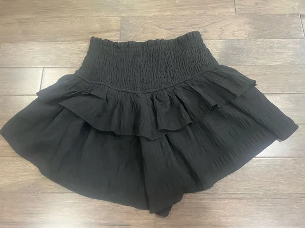 black skirt - Image 2