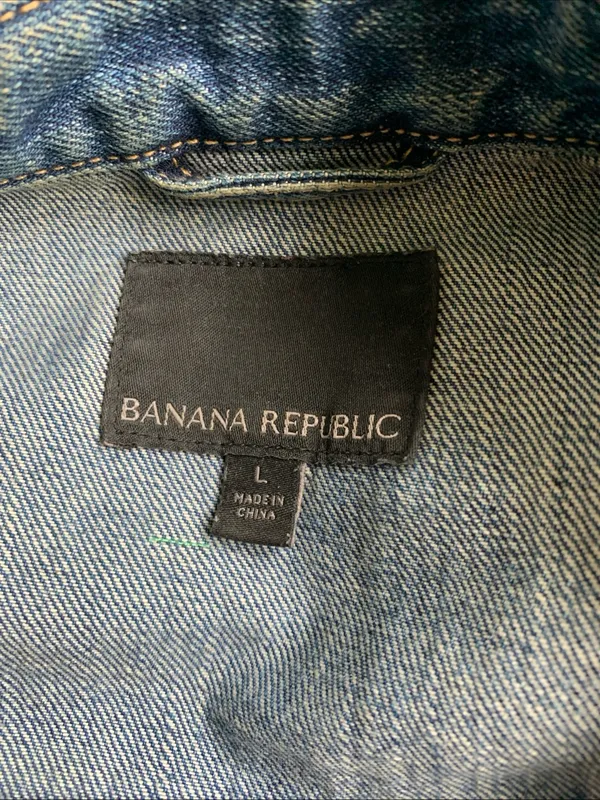 Banana Republic women’s Large blue denim snap-up jean jacket - Image 3