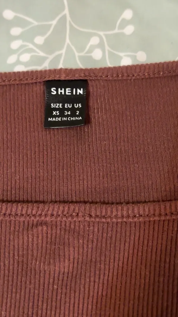 Burgundy long sleeve shirt shein - Image 3