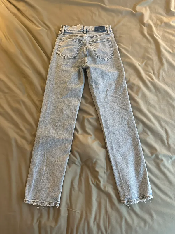 Abercrombie Asymmetrical The 90s Straight Ultra High Rise - Image 9