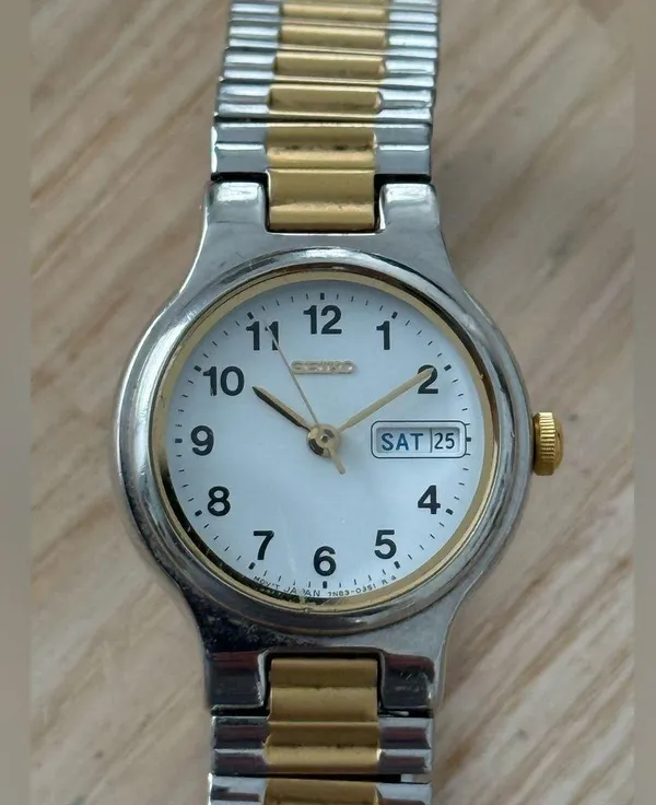 Seiko Two-Tone Ladies Watch White Dial Date Windows Stretch Bracelet New Battery - Image 3