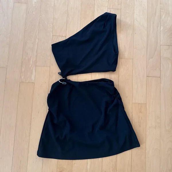 Princess Polly Hardward one shoulder black cut out mini dress with buckle detail - Image 2