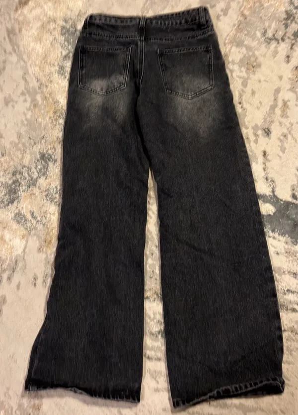 Edikted Jeans Low-Rise Black Raelynn Washed - Image 4