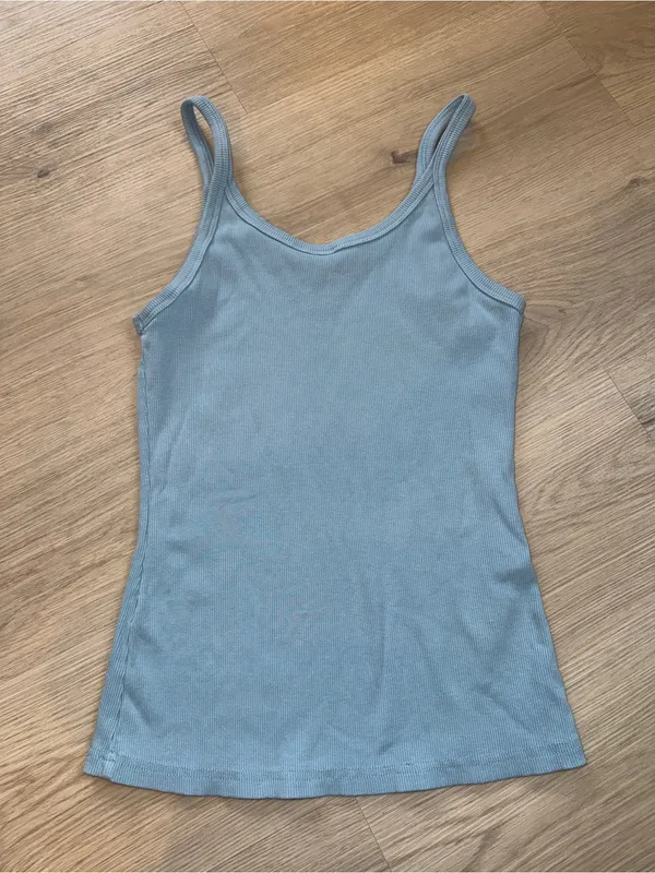 Light blue ribbed camisole tank top coastal chic casual minimalistic - Image 3
