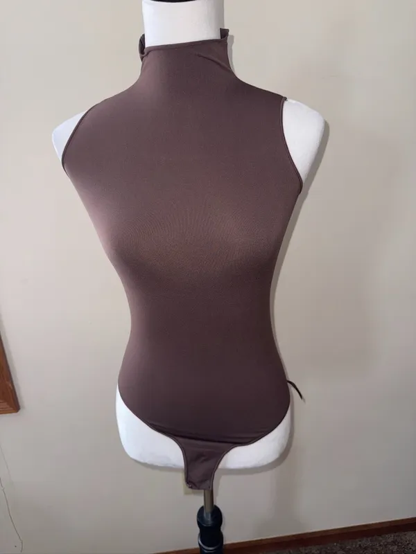 SKIMS Fits Everybody High Neck Bodysuit - Image 5