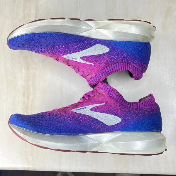 Brooks Levitate 2 Womens Running size8 Shoes Purple Blue Ombre 1202791B520 - Image 7