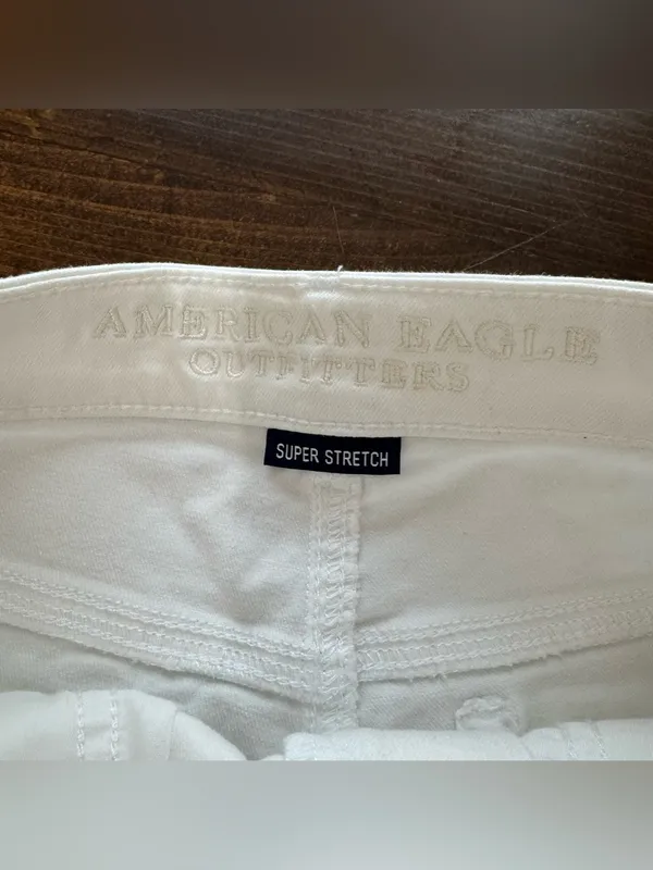 American eagle super high rise shortie Jean shorts. Super stretch size 2. - Image 3