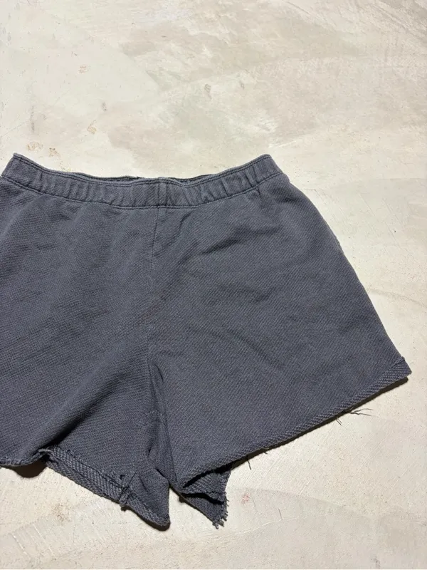 Aerie Casual Elastic-Waist Charcoal Grey Shorts medium - Image 3