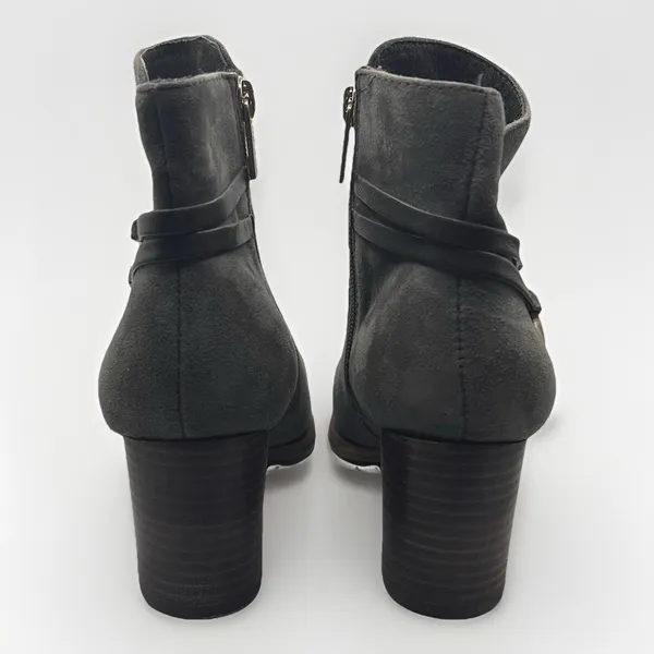 Isola‎ Women Gray Suede Horseshoe Buckle Ankle Boots Block Heel Side Zip Size 6M - Image 3