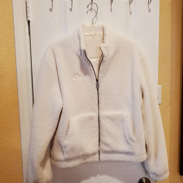 Klassy Network Teddy Jacket White Small - Image 3