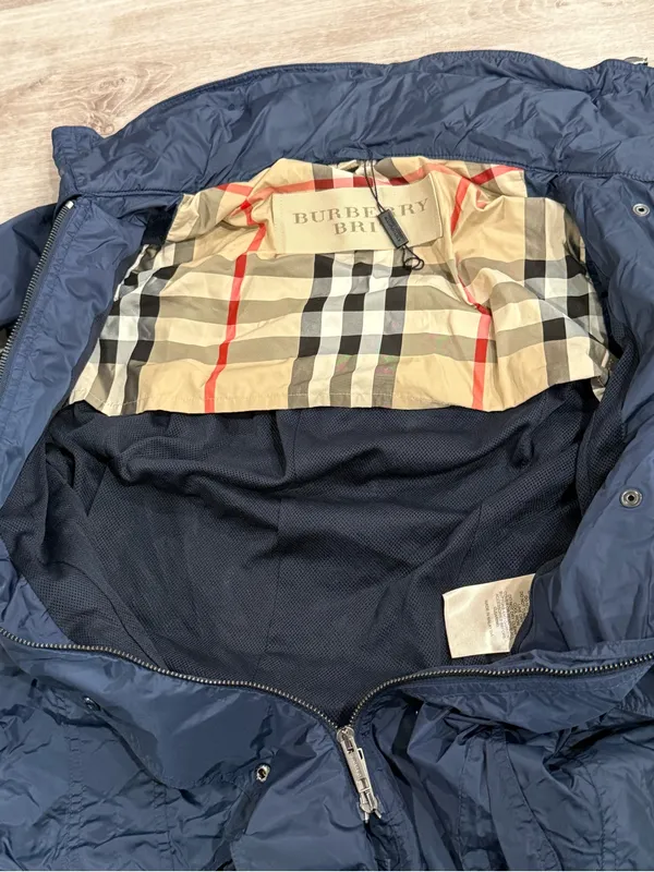 Burberry Brit Women's Navy Blue Utility Hooded Jacket: Size XS-S - Image 8