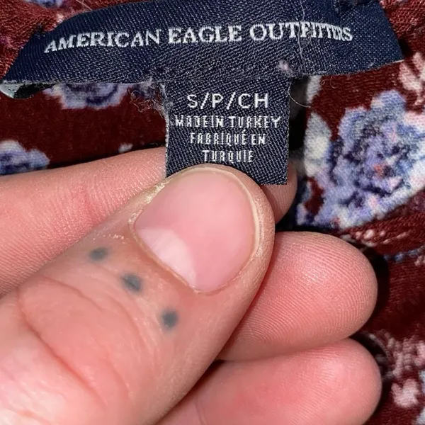 American Eagle Outfitters Floral Flowy Top Size S - Image 3