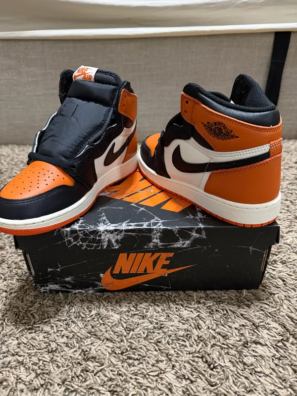 Jordan 1 Retro High Nike Air OG - Image 3