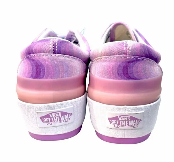 Like New Vans Stacked Size6  - Image 2