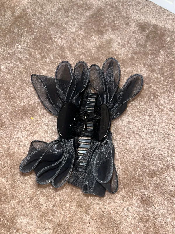 Big Bow Claw Clip Black - Image 3