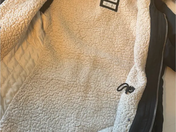 Abercrombie & Fitch Black Hooded Puffer Parka Faux-Fur Trim Sherpa Lined size M - Image 4