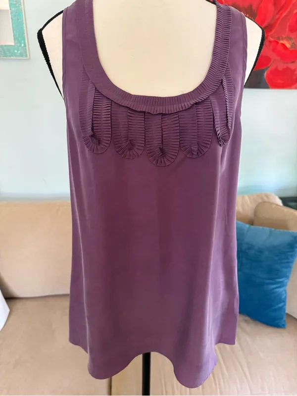 Womens Banana Republic Sleeveless Purple Ruffle Blouse Top Sz M Medium 100% Silk - Image 2