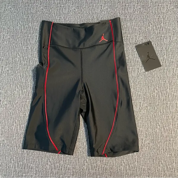 Nike Jordan Essential Pocket Bike Shorts - Image 7