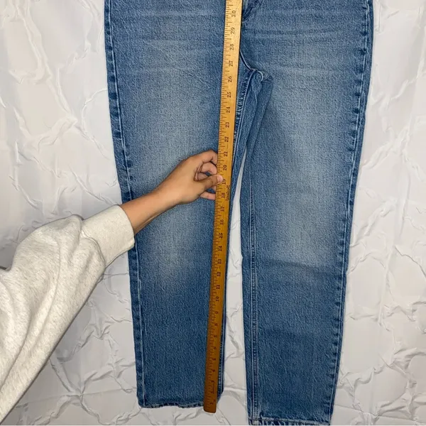 Zara High Waisted Straight Leg Classic Blue Denim Jeans Size 10 Light Wash - Image 3